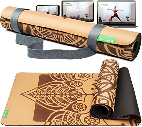 BACKLAXX ® Yogamatte Kork mit Naturkautschuk - FAZ Testsieger 08/2024 - Yoga Matte nachhaltig, schadstofffrei, Yogamatte rutschfest, Fitnessmatte mit Anti-Rutsch-Zonen inkl. Tragegurt, Turnmatte